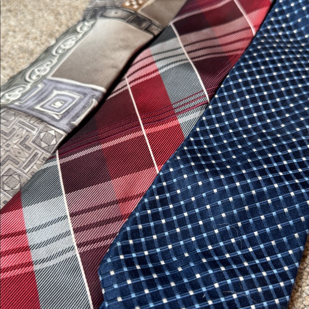 Men’s Tie Lot of 3 Pierre Cardin Jones New York George Gray Red Blue - Picture 4 of 8
